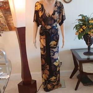 Carmen Marc Valvo Black and Gold Floral dress, size S